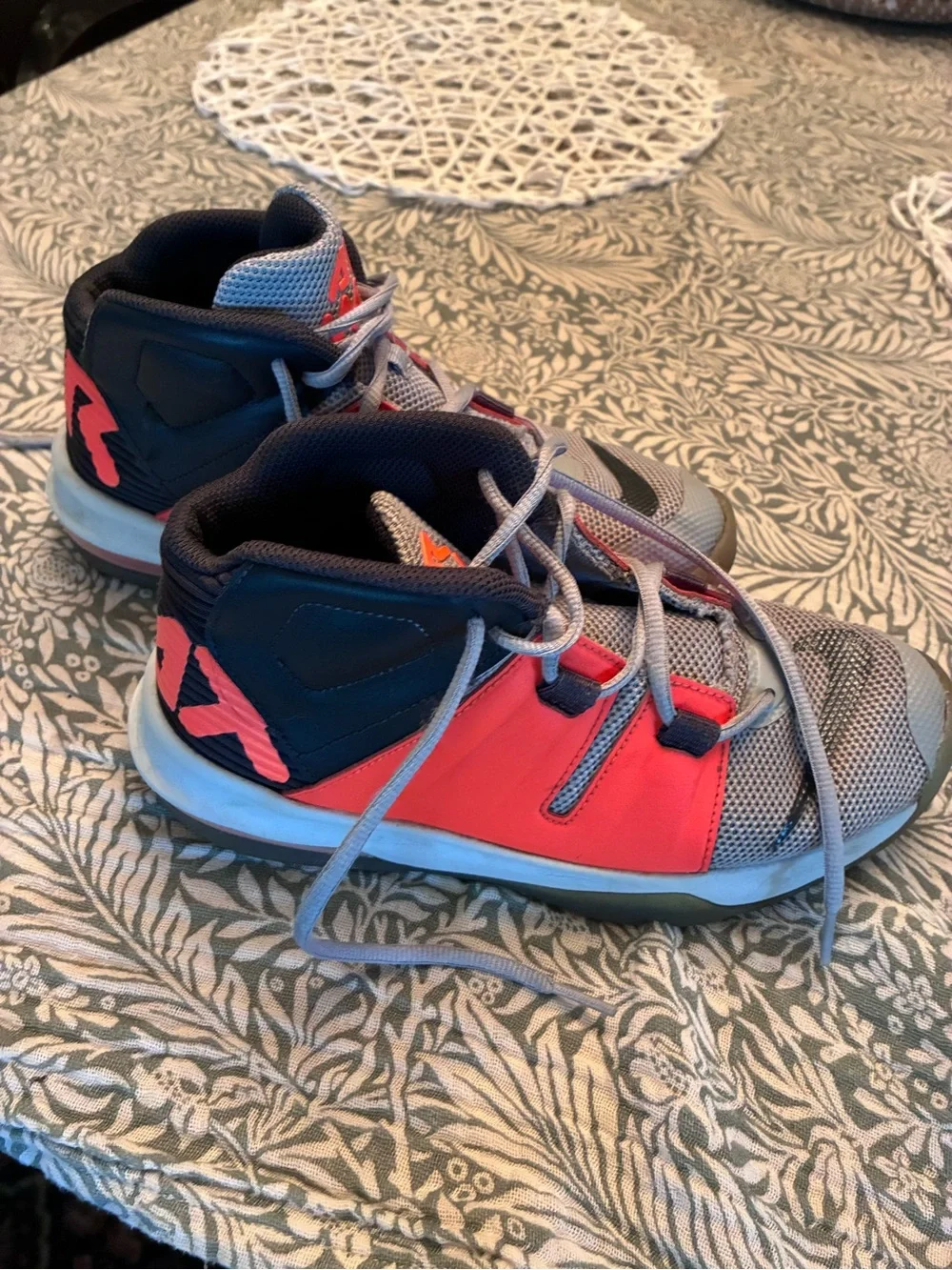 Nike Kids' Gray and orange Air Max basketball Sneakers